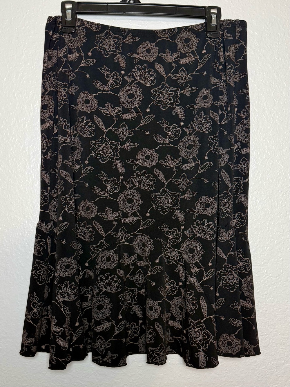 JKLA‎ California Knit Floral Midi A-Line Skirt Black Beige Elastic Waist Medium